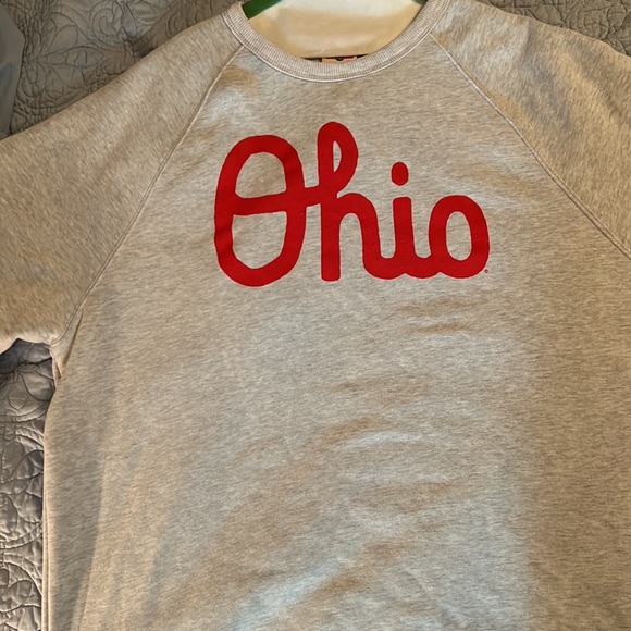 Buckets gray-sweatshirt with Ohio in bright redBrand New ! - Picture 2 of 4